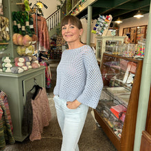 Indlæs billede til gallerivisning Woolstocks Miriam Hæklet Bluse
