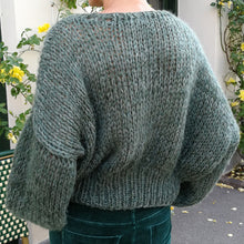 Indlæs billede til gallerivisning Woolstock's Karin ENGLISH