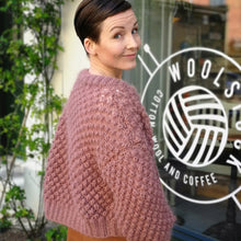 Indlæs billede til gallerivisning Woolstock&#39;s Alberte ENGLISH
