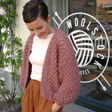 Indlæs billede til gallerivisning Woolstock&#39;s Alberte ENGLISH
